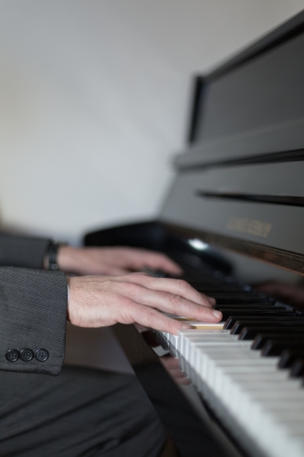 Le piano, une valeur sûre pour apprendre la musique. piano
